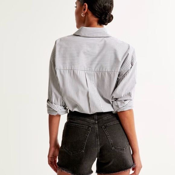 Abercrombie & Fitch Black High Rise 4" Button Fly Cut Off Jean Shorts size 10 - Picture 3 of 9